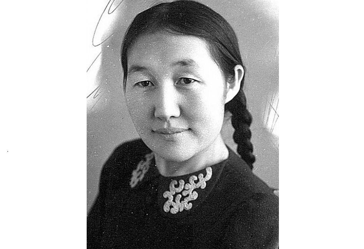 لەۆ گۋميلەۆتىڭ عاشىعى