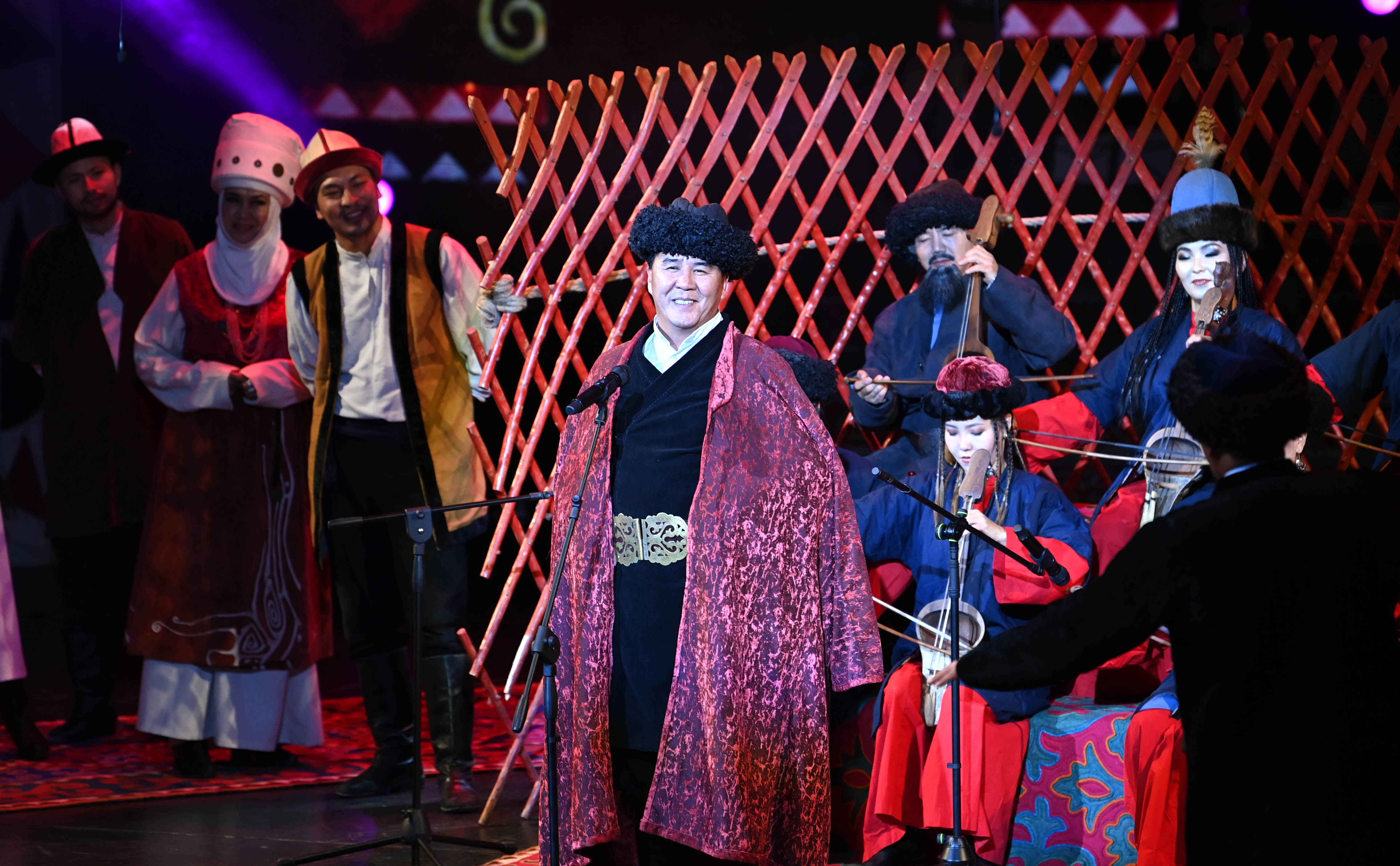 قىرعىزدىڭ بەرمەت كەشتەرى