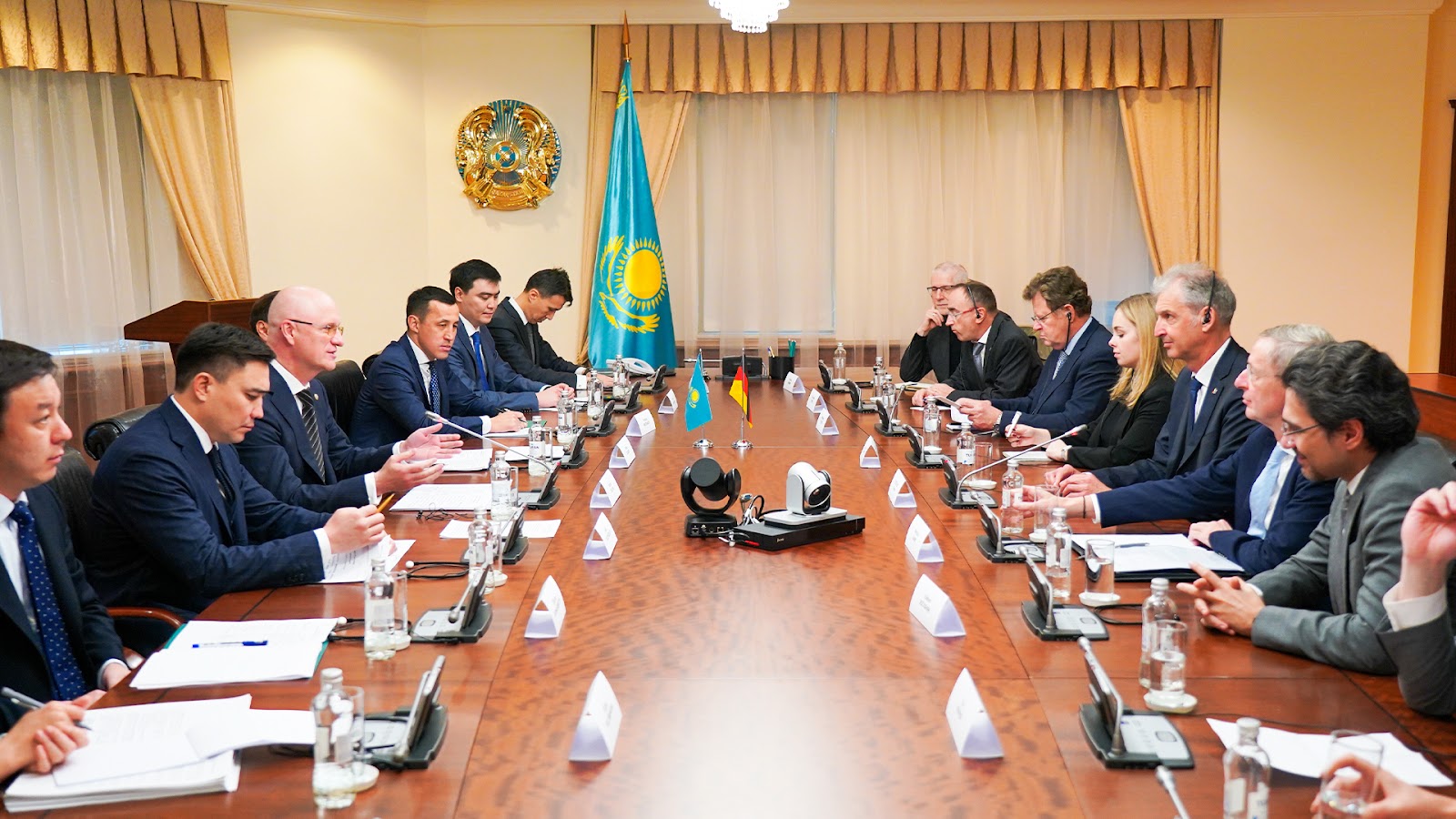 گەرمانيا ىسكەرلەرىمەن كەلىسسوز