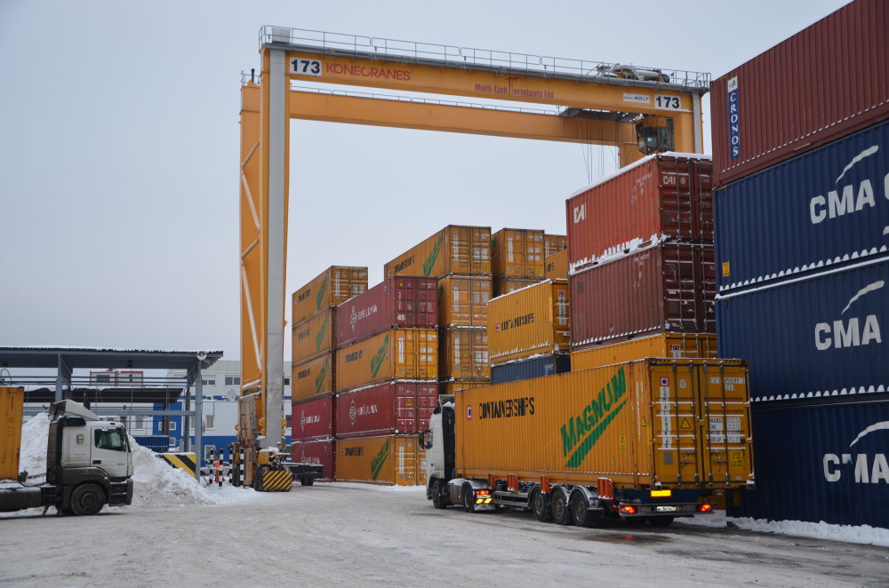 يرانمەن ارادا جۇك اينالىمى ارتادى