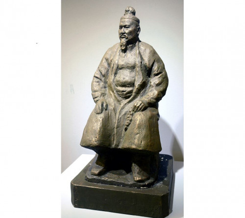 اسقاق مۇسىندەر اۆتورى