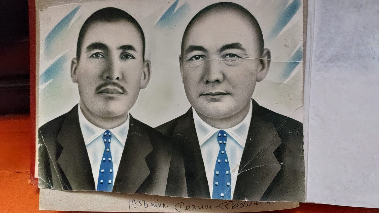 ەسەنتاي يمانوۆتىڭ ۇلدارى راقىم مەن راقىمقۇل