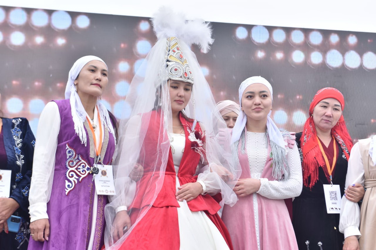 وتكەن تاريحتى قايتا جاڭعىرتقان ەتنوفەستيۆال