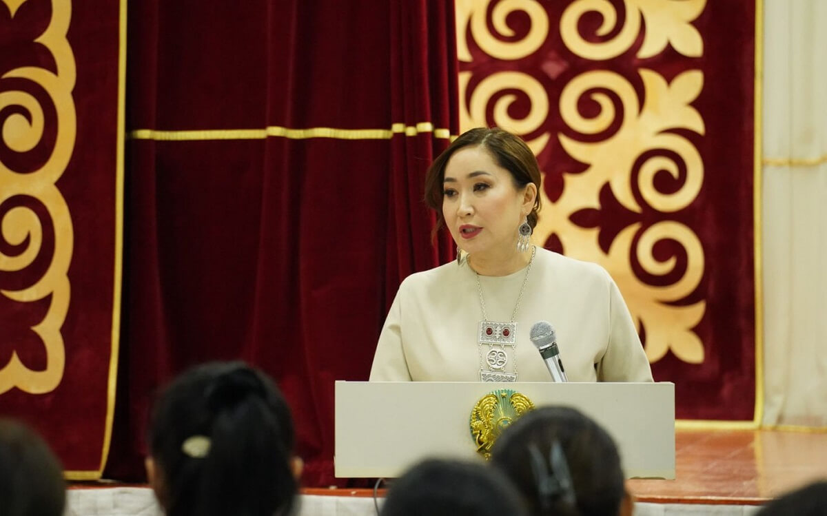 وتان وتباسىنان باستالادى