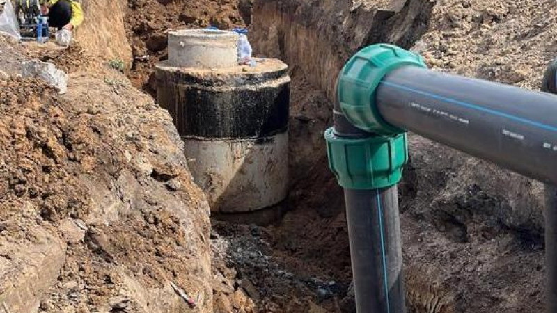 اۋىز سۋسىز اۋىل ازايىپ كەلەدى