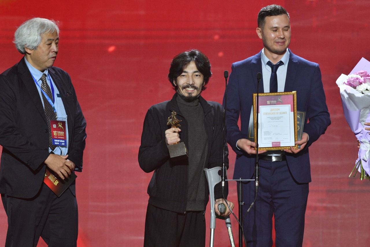 ەۋرازيا: ونەرى مەن ءورىسى