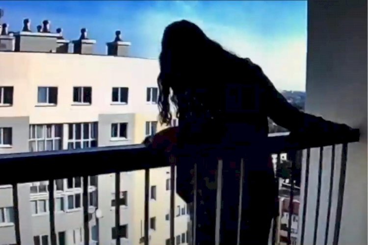 بالكوننان قۇلاعان قىزدى قۇتقارىپ قالدى