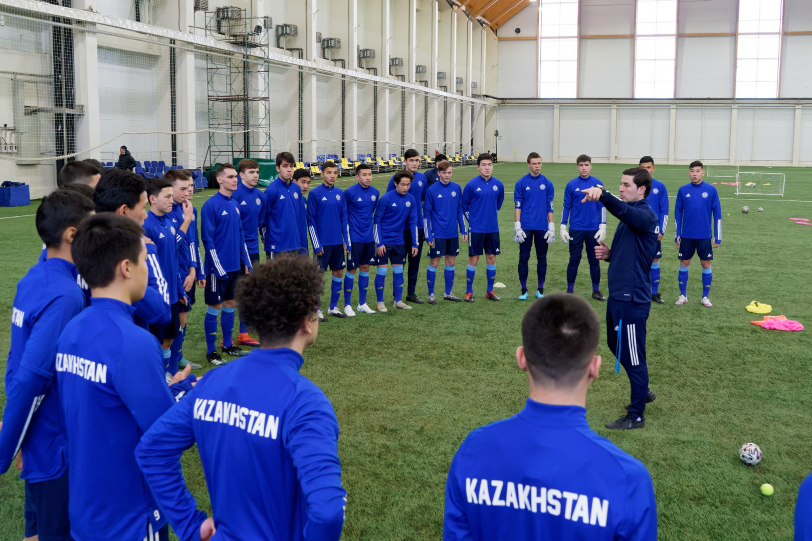 بەلارۋستى بەتكە الدى