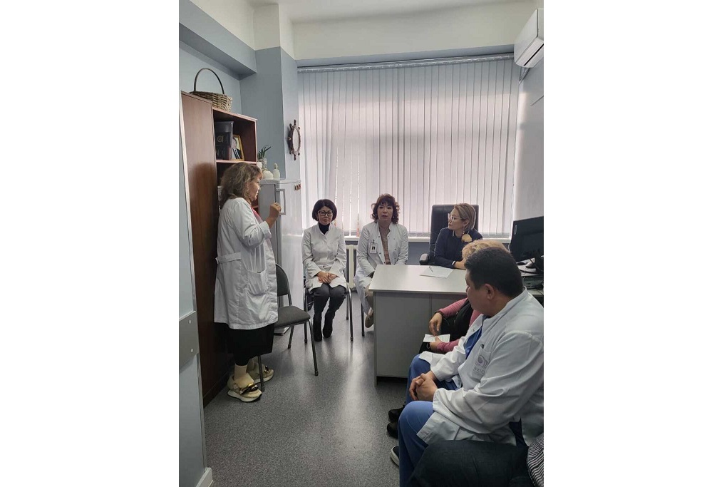 ەڭبەك ۇجىمدارىنداعى كەزدەسۋلەر