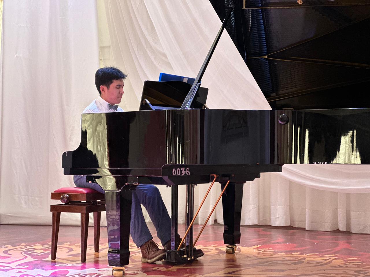 تامىرلاس حالىق, تاعدىرلاس تالانت