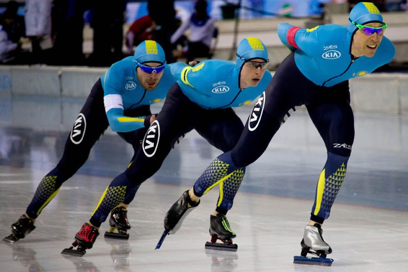 قورجىنىمىزدا – تاعى ەكى جۇلدە