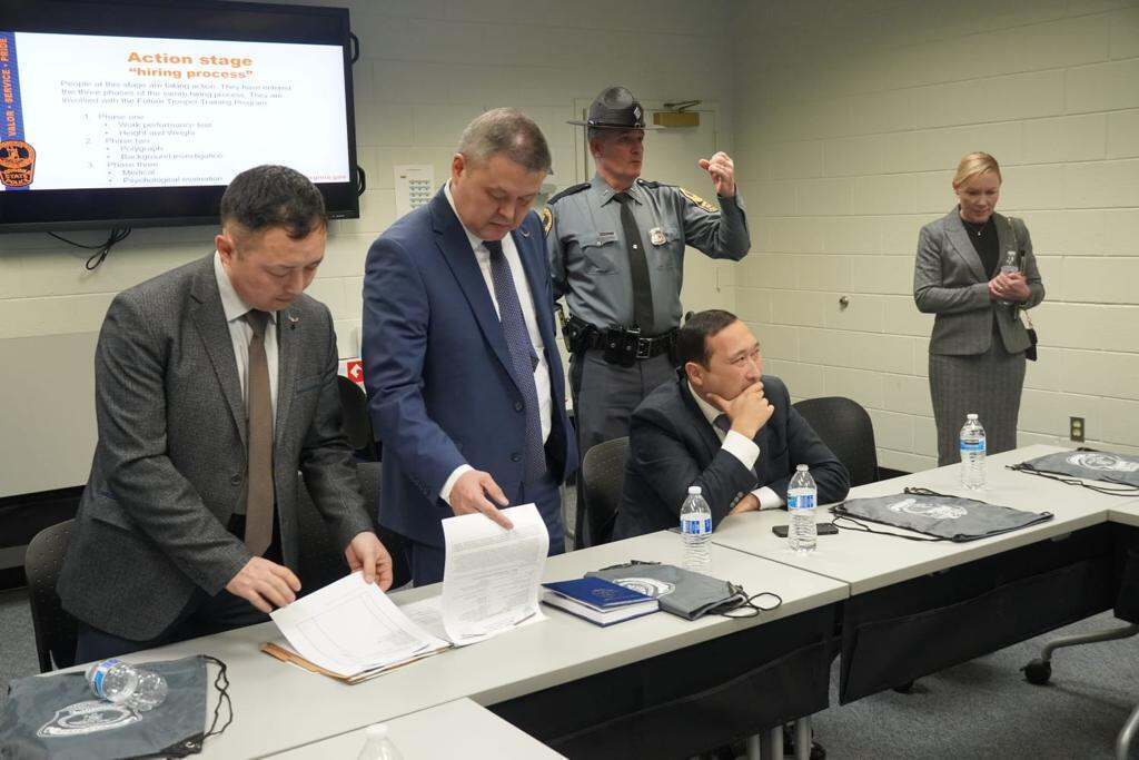 قازاقستان پوليتسەيلەرى اقش-تا تاجىريبە جيناقتادى