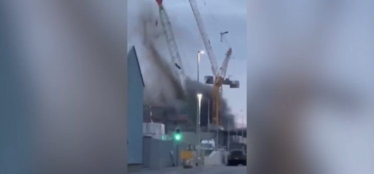 انگليانىڭ گرەيت-يارمۋت قالاسىندا بومبا جارىلدى