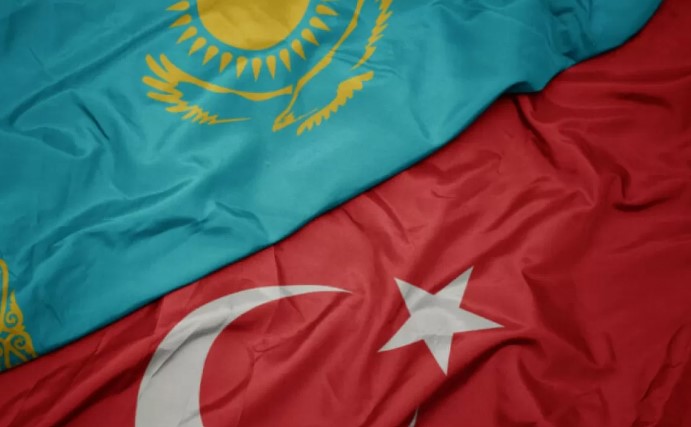 كوپتىڭ كومەگى – باۋىرلاستىق بورىشى