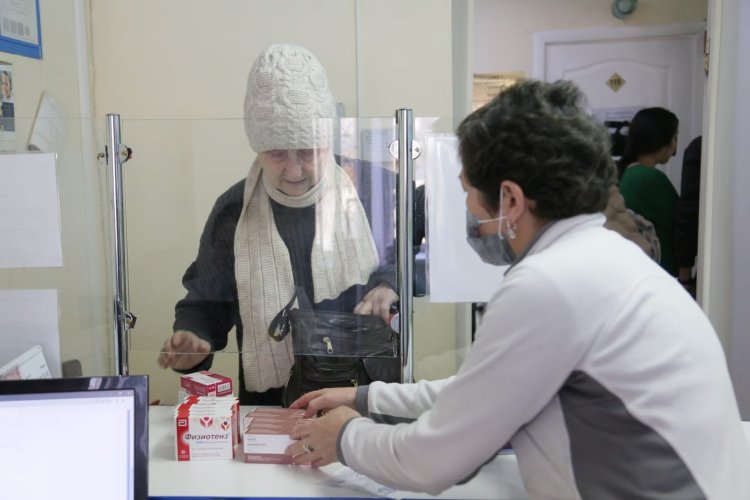 دىڭكەلەتكەن ءدارى-دارمەك