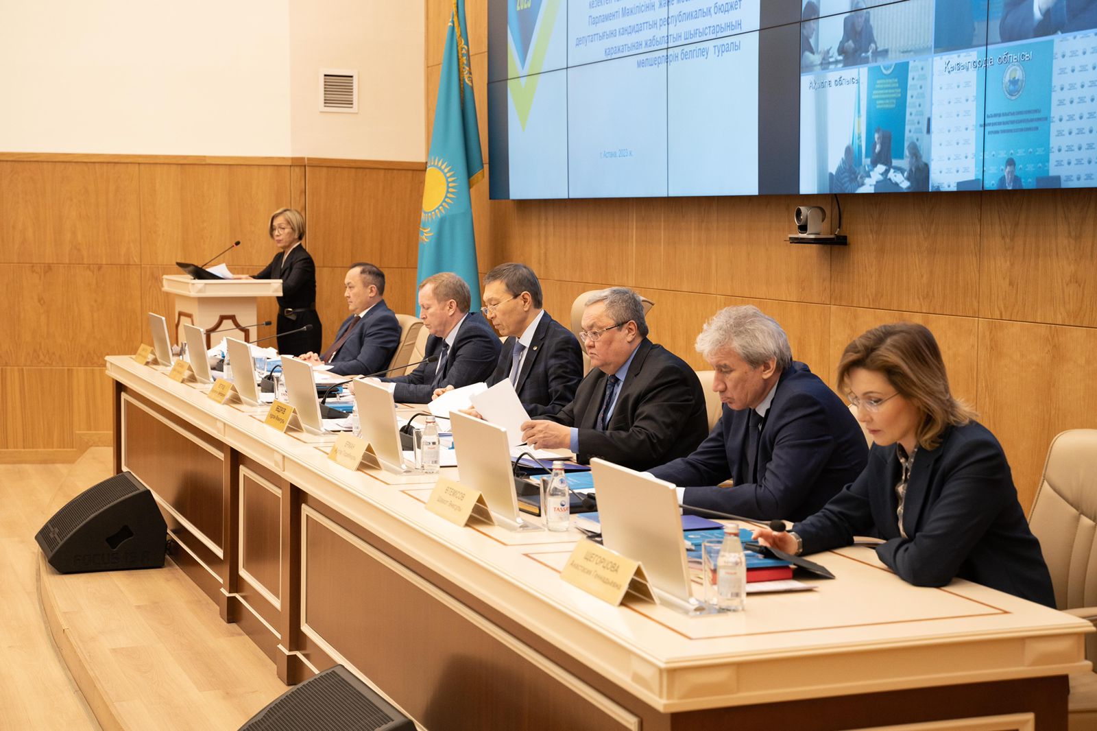 حالىق سەنىمى – باستى قۇندىلىق