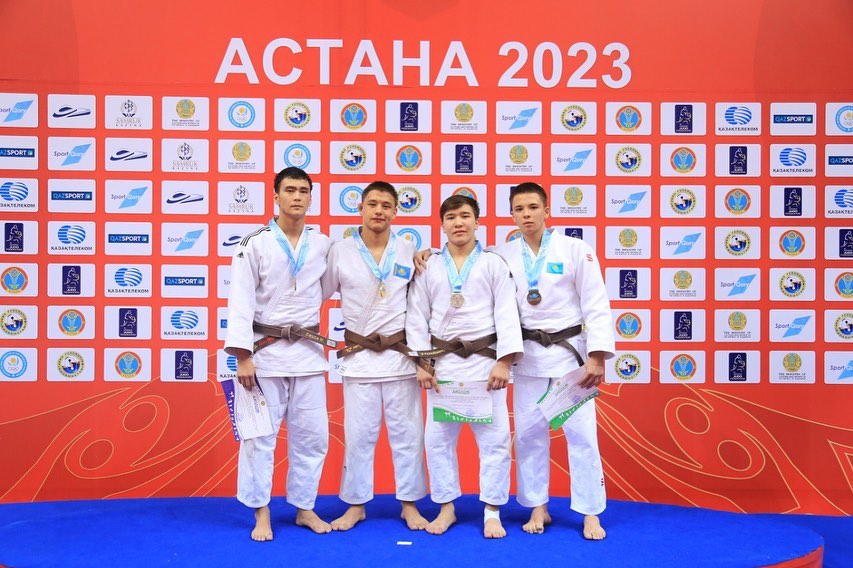 تاتامي ۇستىندەگى تارتىس