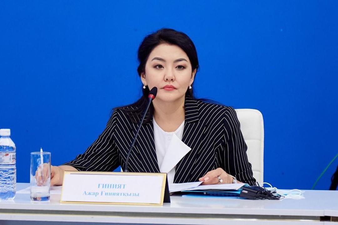 مەملەكەتتىك قىزمەتتە ايەلدەر مەن ەرلەر بولىنبەيدى - اجار عينيات