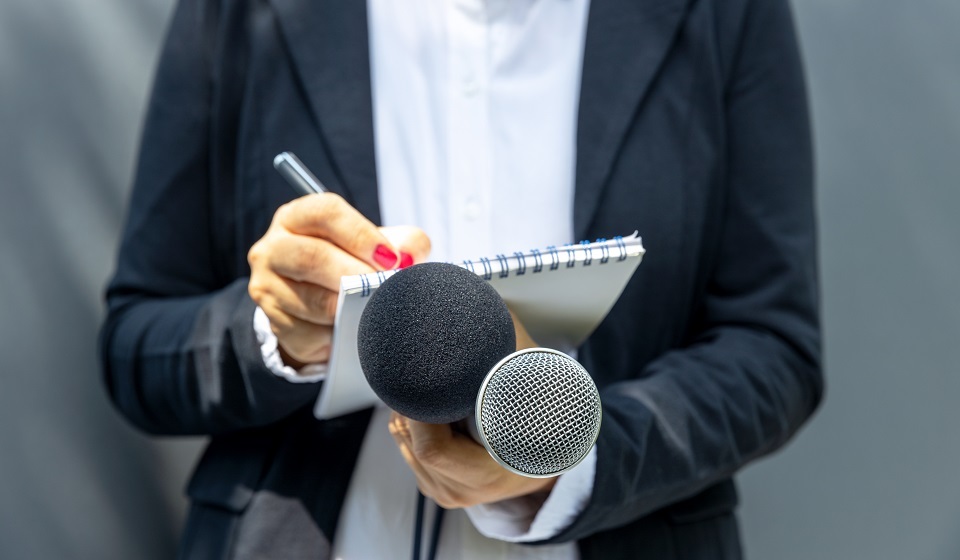 مەملەكەتتىك قىزمەتشىلەردىڭ جۋرناليستەرگە جاۋاپ بەرۋ مەرزىمى قىسقارادى