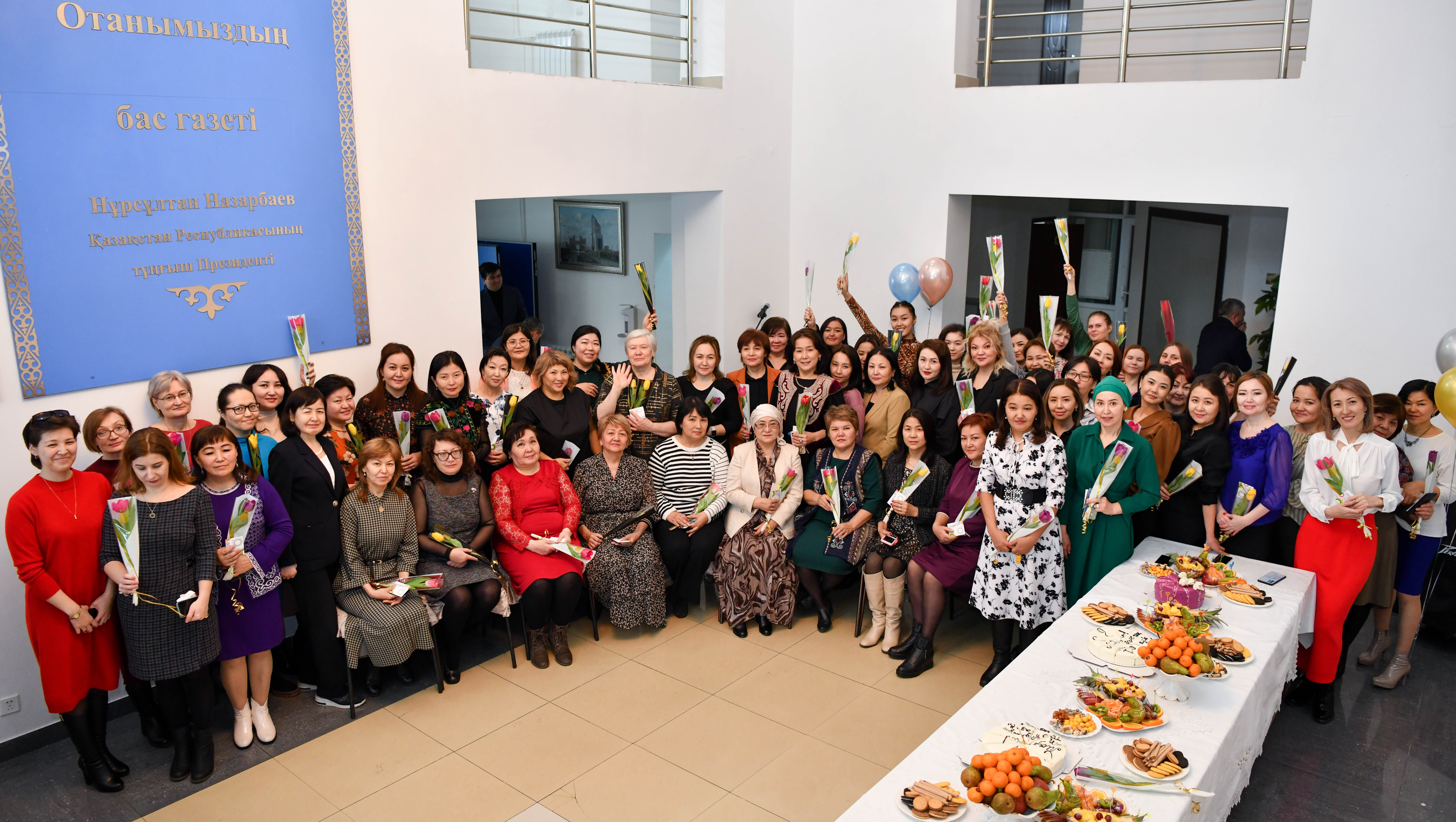 دومبىرادا – «دۋدار-اي», گيتارادا – «ساۋلەم-اي»