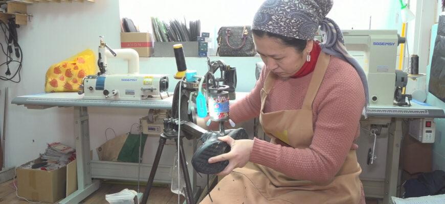 العىسقا بولەنگەن ەتىكشى كەلىنشەك