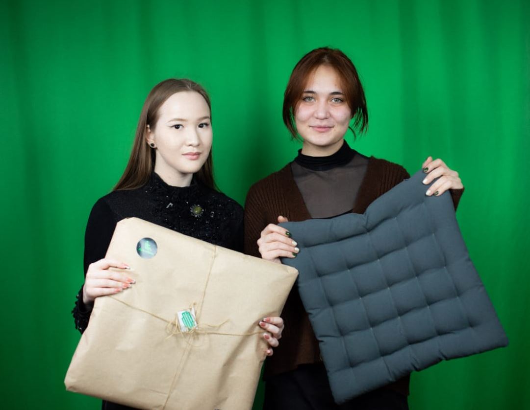 كۇرىش قاۋىزىنان جاسالعان كورپەشە