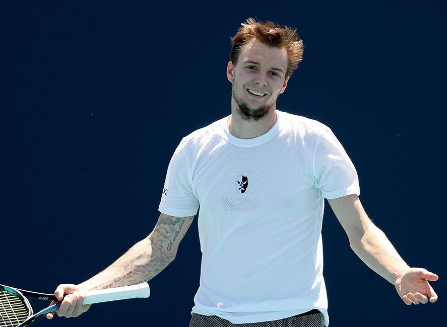 العاشقى اينالىمنان اسا المادى