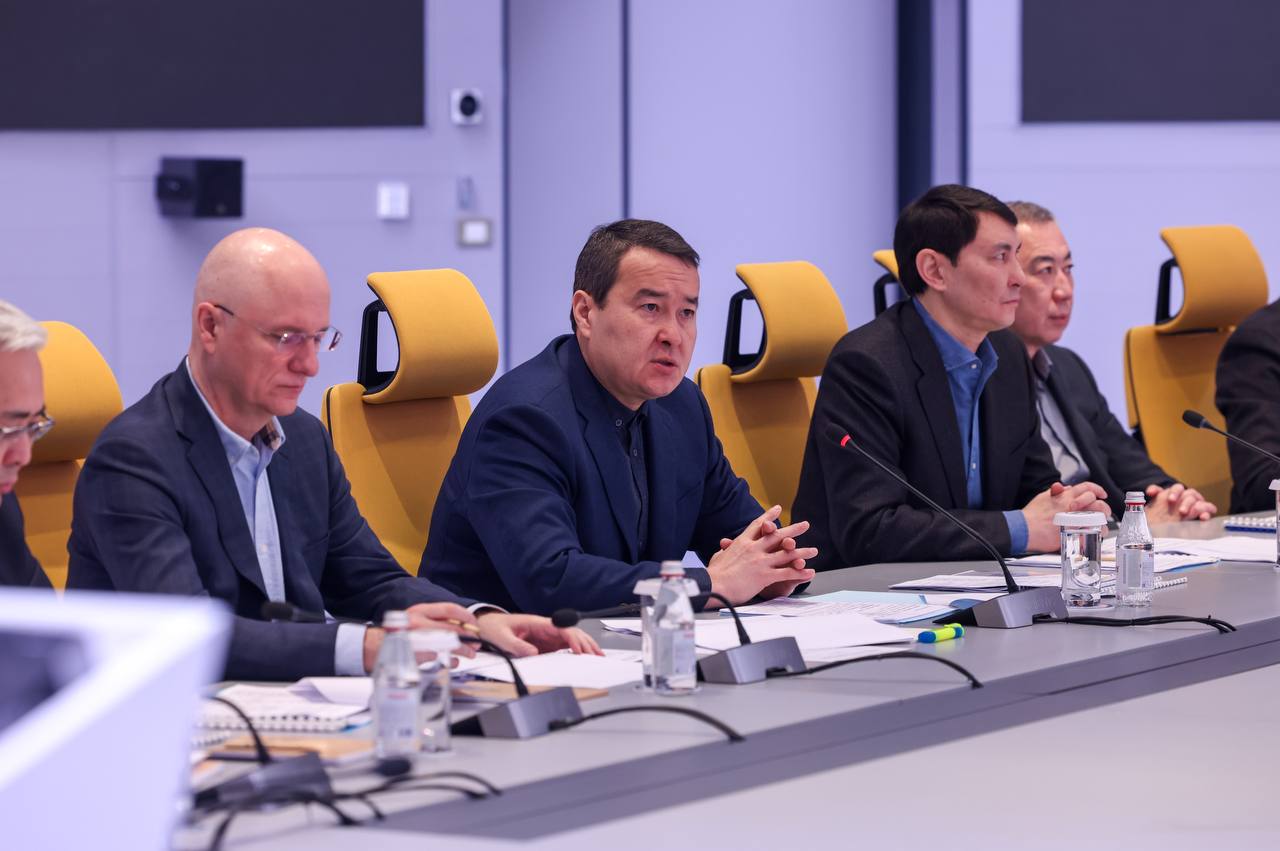 اۋىلدىق ەمحانالار ءۇشىن 1 100 مەديتسينا قىزمەتكەرى دايارلانادى