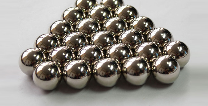 ماگنيت شارىن جۇتىپ قويعان ەكى جاسار بالاعا وتا جاسالدى