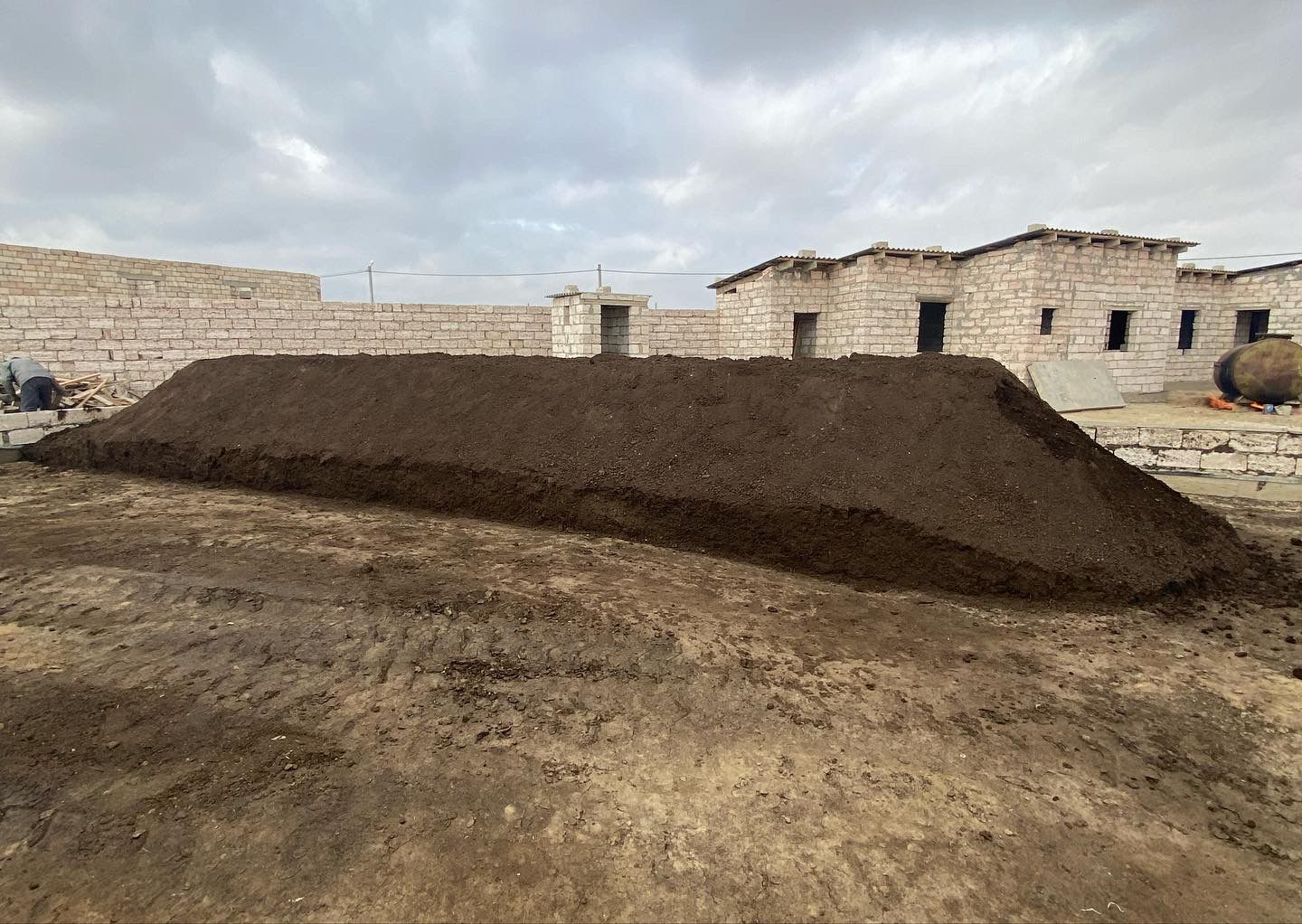 كومپوست وزىمىزدە دايىندالادى