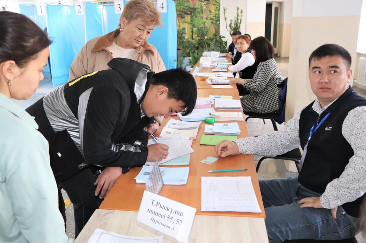 18 بالانىڭ اناسى ءوز تاڭداۋىن جاسادى