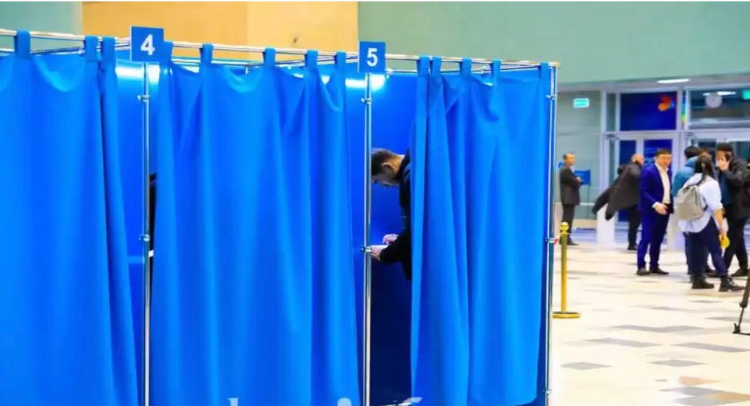 داۋىس بەرۋ كابيناسىندا بيۋللەتەنمەن سەلفي جاساۋعا بولا ما؟