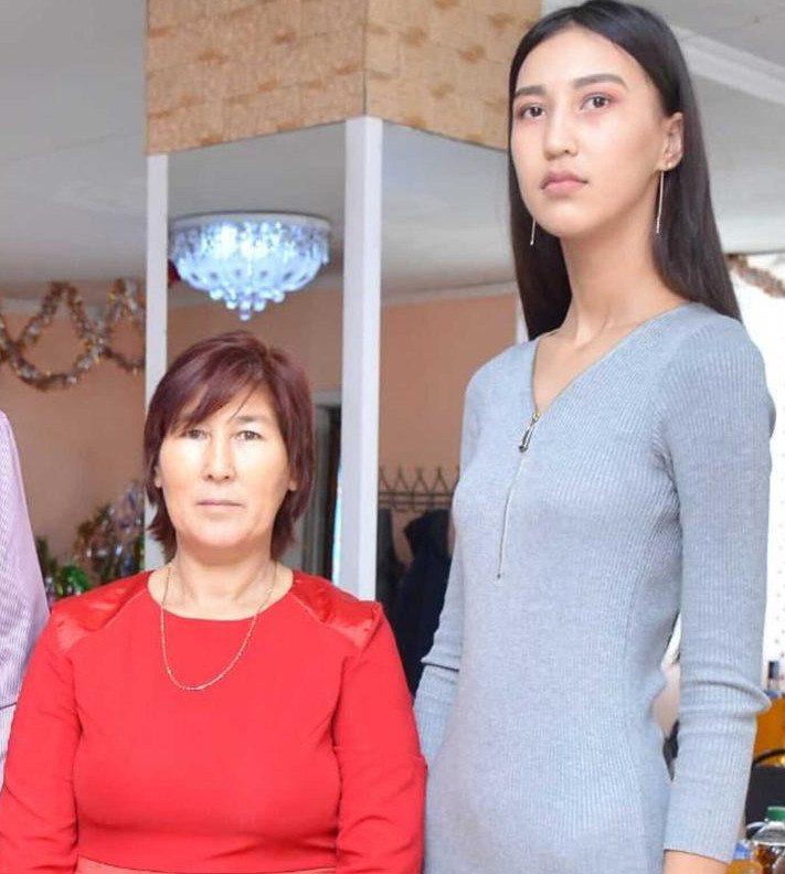 ەڭ ۇزىن بويجەتكەن