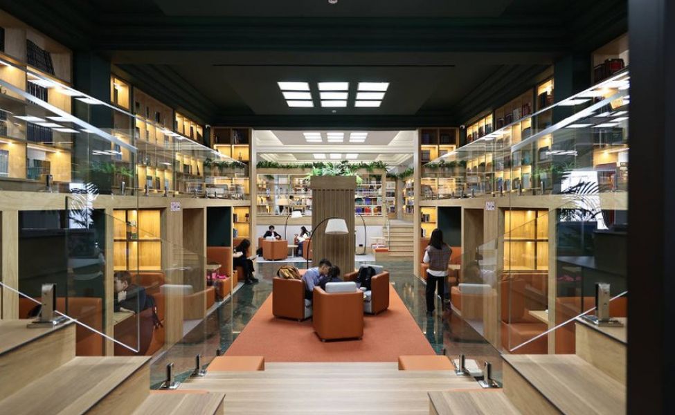 ەلوردانىڭ قوعامدىق كىتاپحاناسى