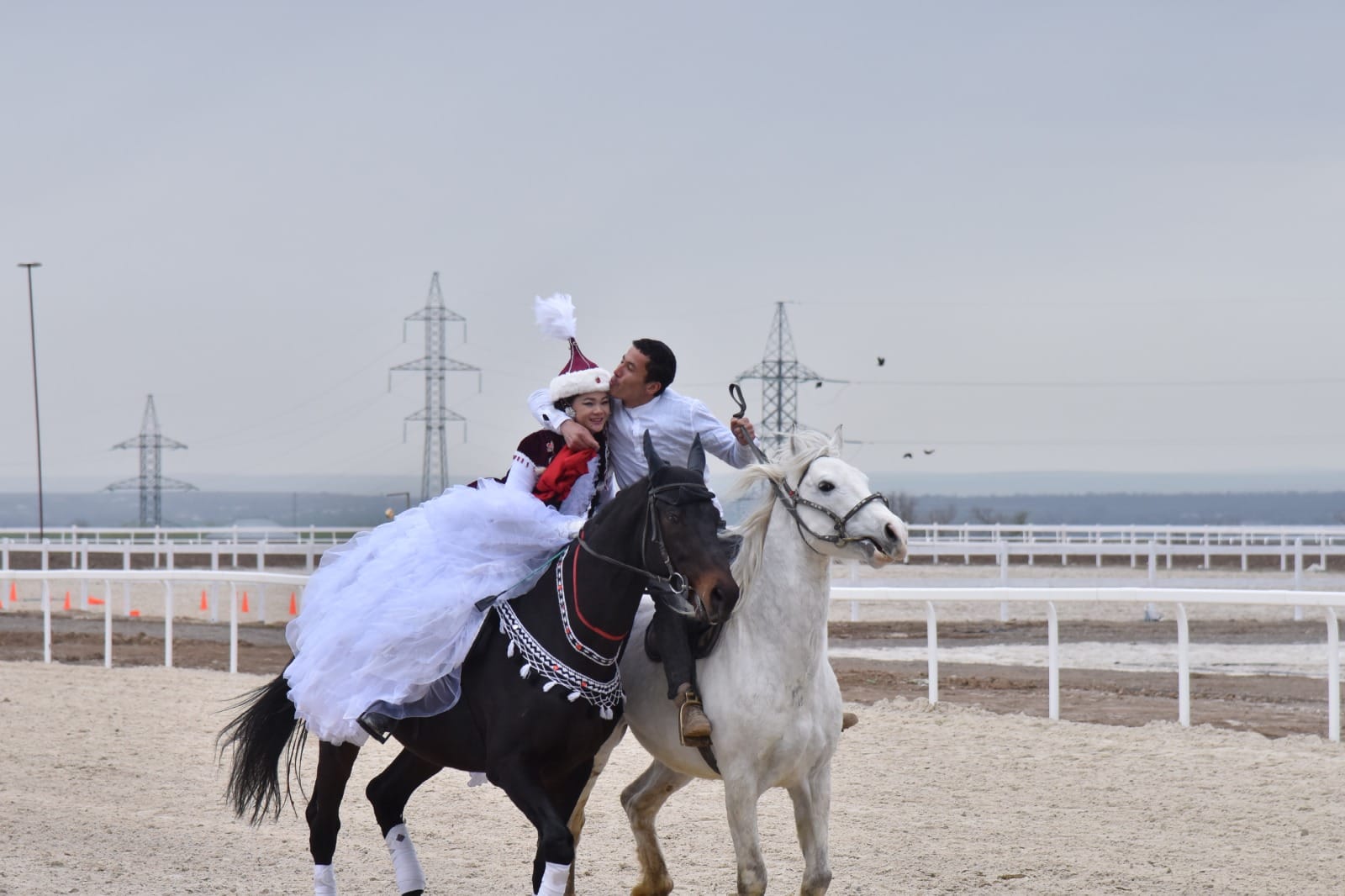 شىمكەنتتەگى الىپ اتشابار