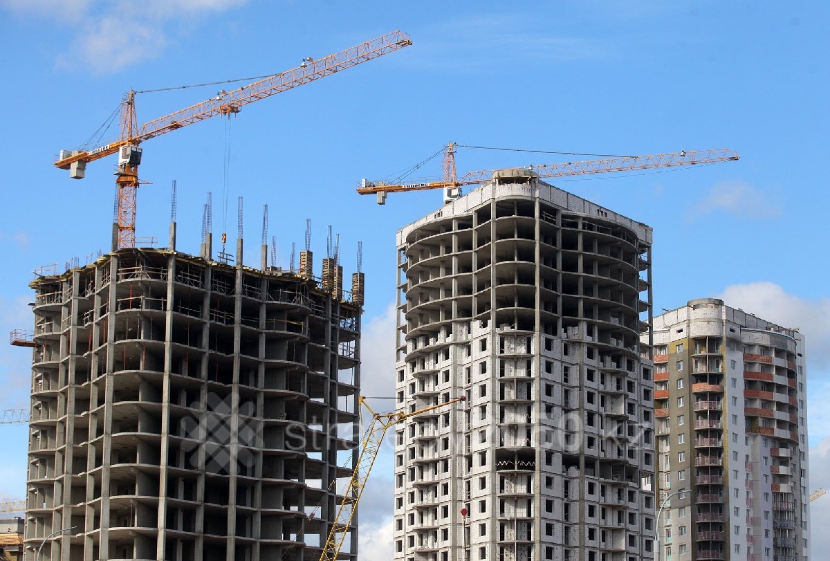 الماتى قالاسى اكىمدىگى زاڭسىز سالىنىپ جاتقان تۇرعىن ۇيلەردى اتادى