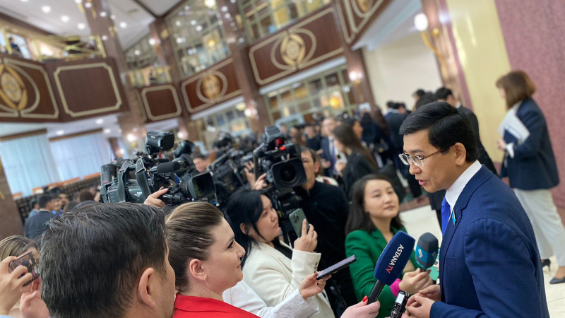 ايماعامبەتوۆ قىزمەتتىك پاتەرگە قاتىستى: «جەكە پاتەرىم بار, ەشقايدا كوشپەيمىن»