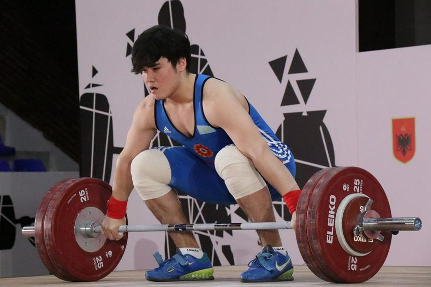 قورجىنعا قوس كۇمىس ءتۇستى