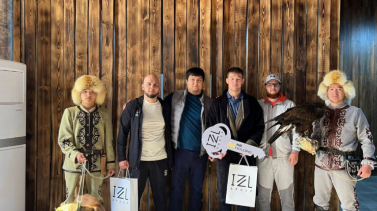 شاۆكات راحمونوۆقا پاتەر كىلتى تابىستالدى