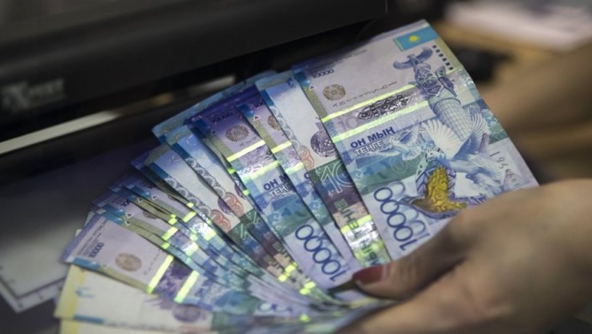 الماتىدا جالعان بانكنوت ساتقاندار ۇستالدى