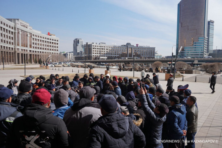 التاي كولگىنوۆ استانادا جينالعان جاڭاوزەندىك جۇمىسشىلار جايلى پىكىر ءبىلدىردى