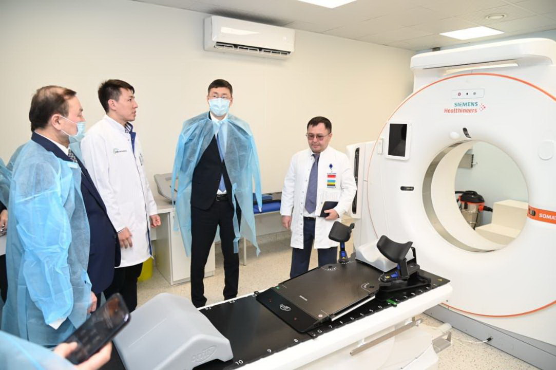 مەديتسينا سالاسى جۇمىسىمەن تانىستى