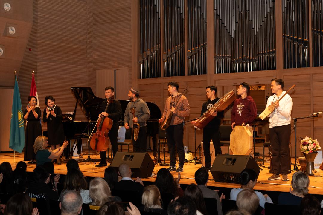 حورۆاتيادا «TURAN» ەتنو-فولكلورلىق ءانسامبلىنىڭ كونتسەرتى ءوتتى