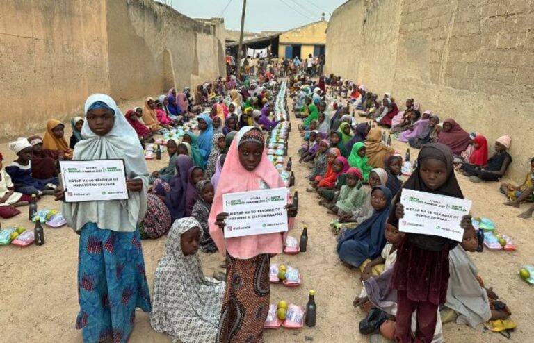 قازاقستاندىقتار افريكالىق جەتىم بالالارعا اۋىزاشار بەردى