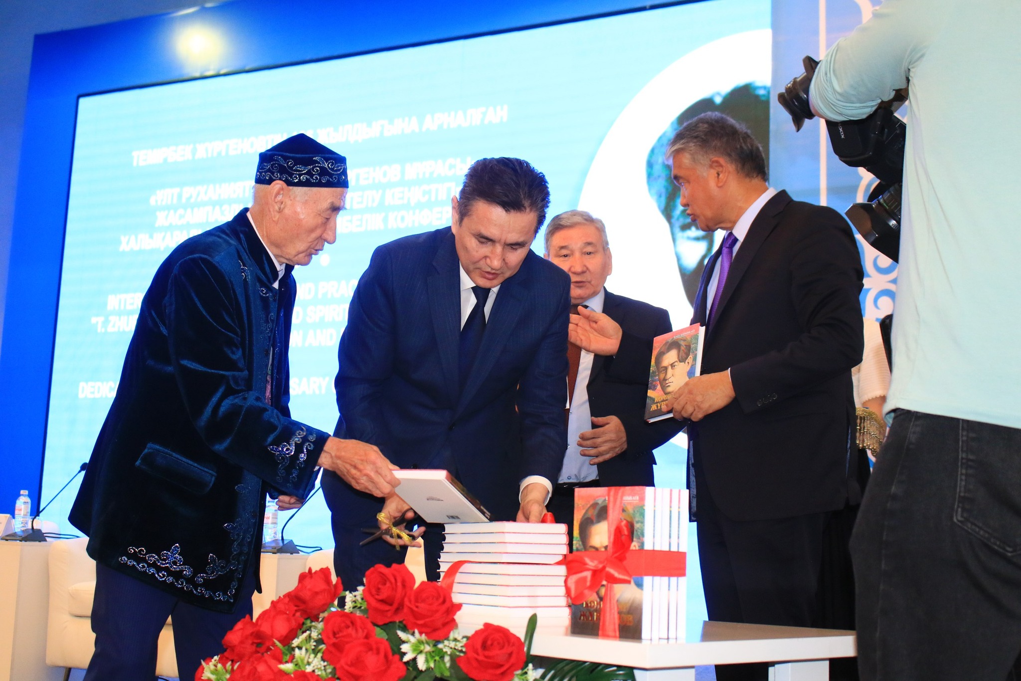 «تەمىر ناركوم» جۇرت جادىندا