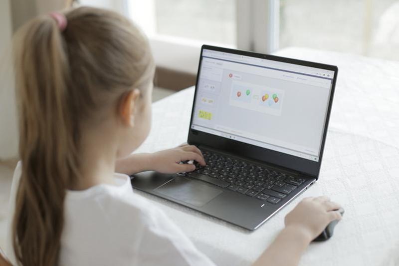 استانادا وقۋشىلار مەن كوللەدج ستۋدەنتتەرى ونلاين وقيدى