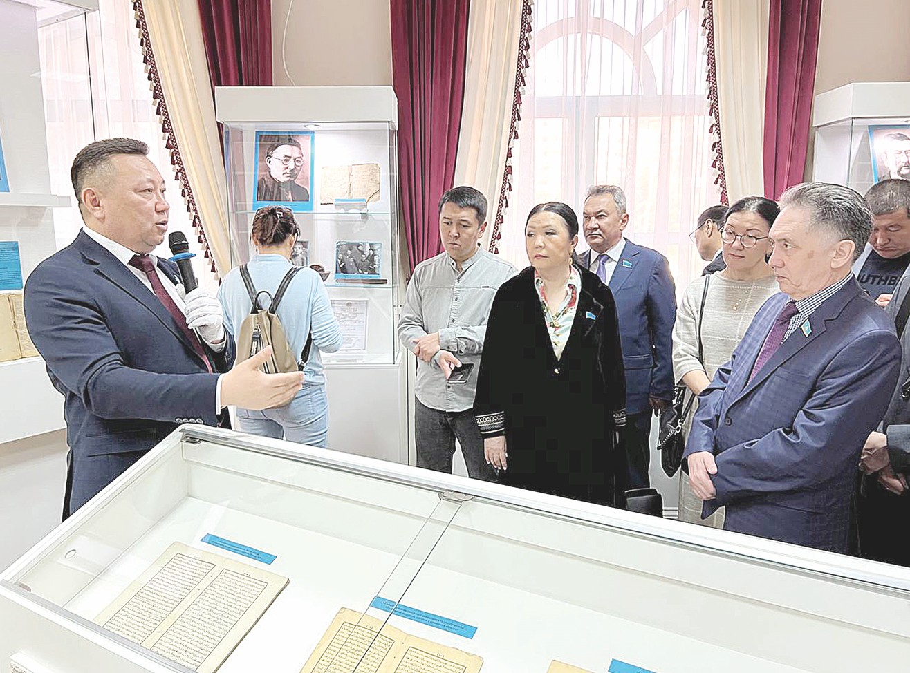 ەرتىس-بايان جادىگەرلەرى