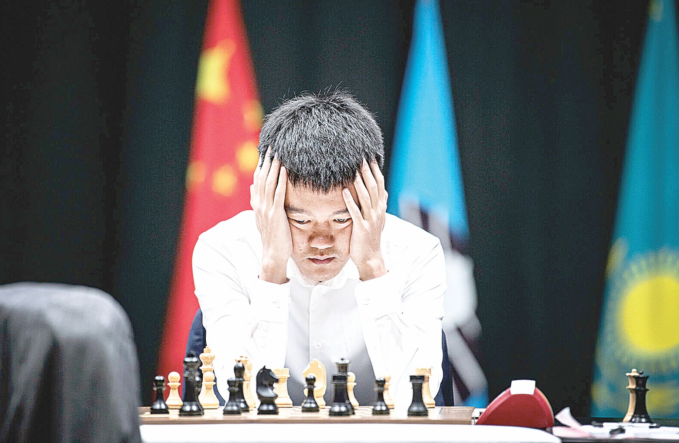 دين ليجەن تارازى باسىن تەڭەستىردى