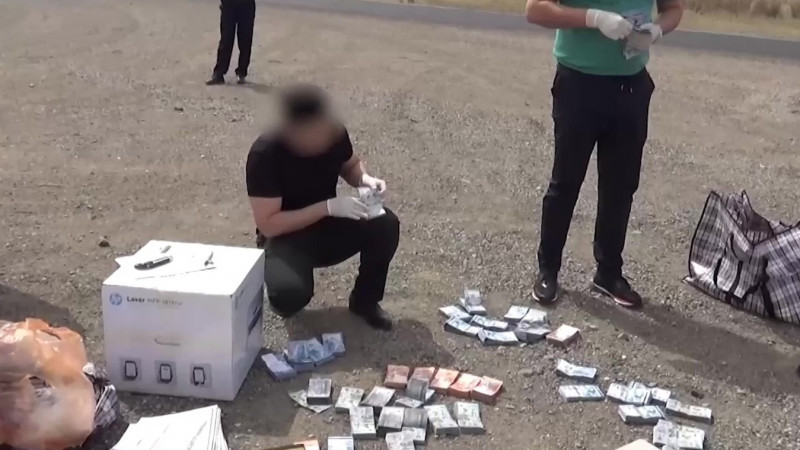 تالدىقورعاندا ءبىلىم ءبولىمى قىزمەتكەرلەرى جىمقىرعان قارجى 2 ملرد تەڭگەنى قۇرادى