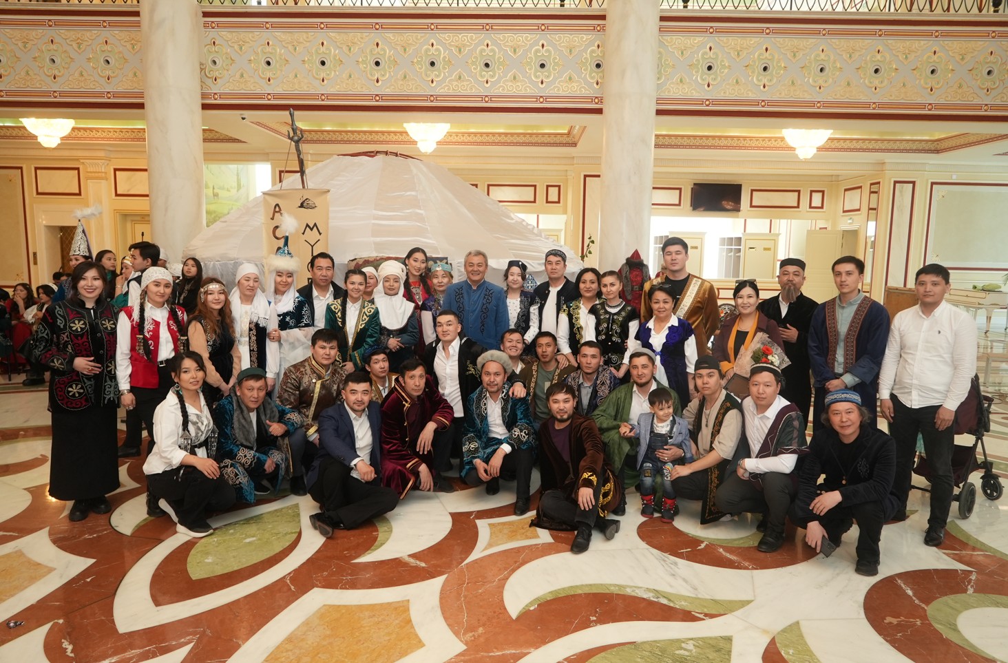 تەاترداعى توي